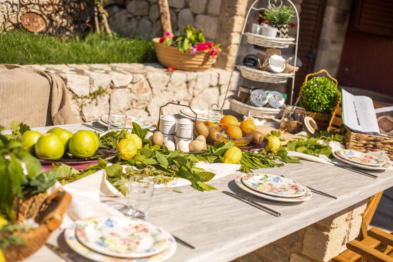 Emarmene Home With Private Pool Near Rhodes Town & Airport Koskinou  外观 照片