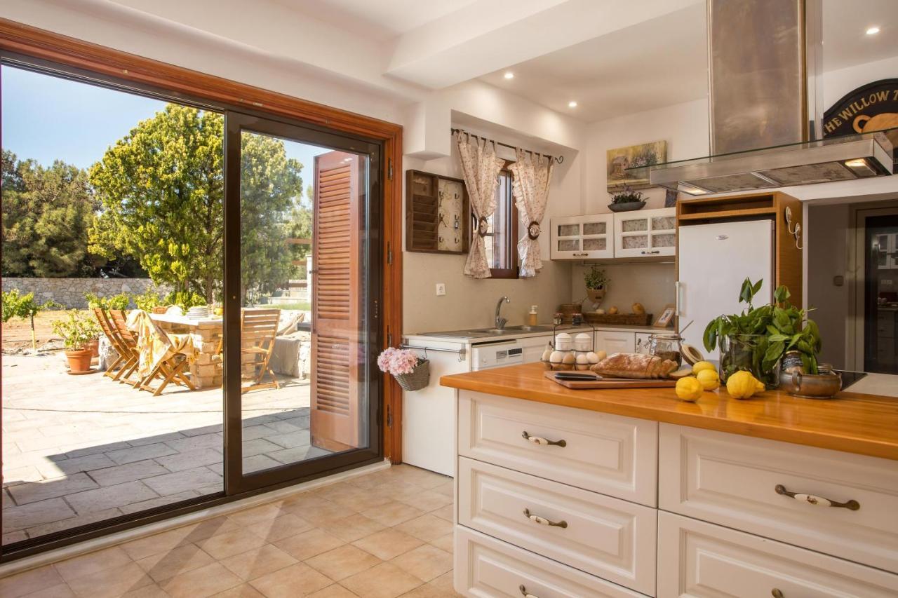Emarmene Home With Private Pool Near Rhodes Town & Airport Koskinou  外观 照片